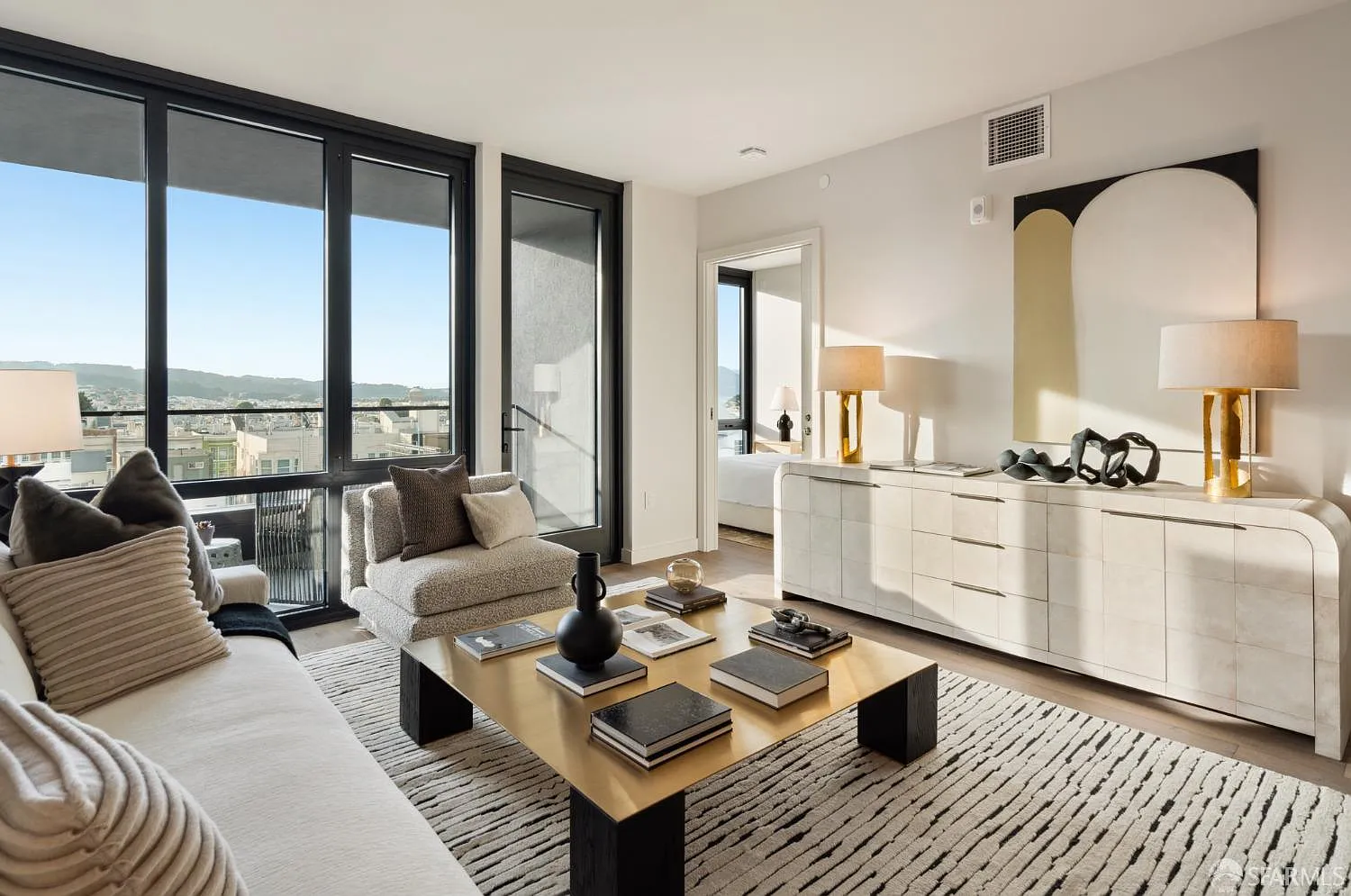 2525 Van Ness Ave #602 - Photo 2