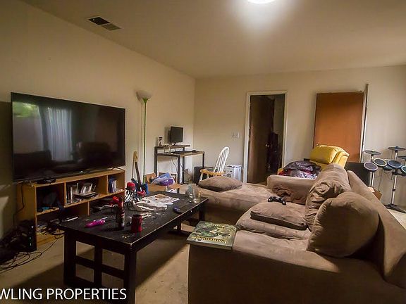 4th image of 1421 Oak Ave