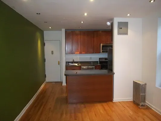 Rented by Wolf Brokerage LLC | media 10