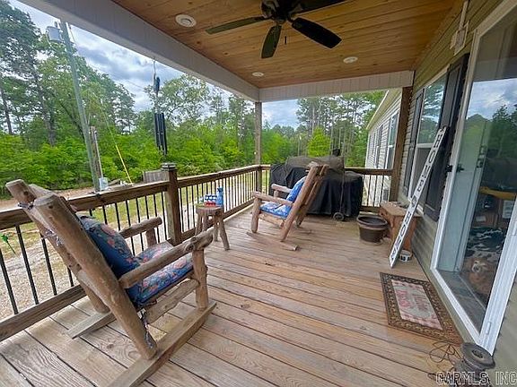 4th image of 341 Petty Rd