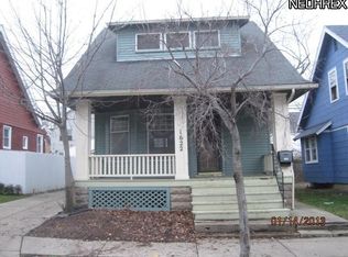 1622 Olivewood Ave, Lakewood, OH 44107