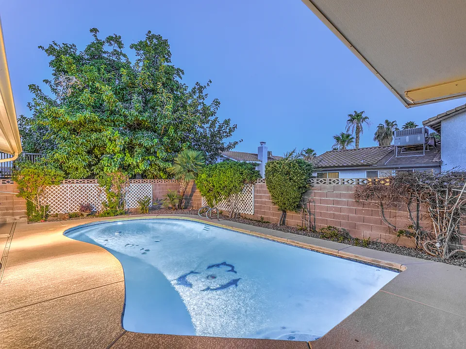 3445 Toquima Cir