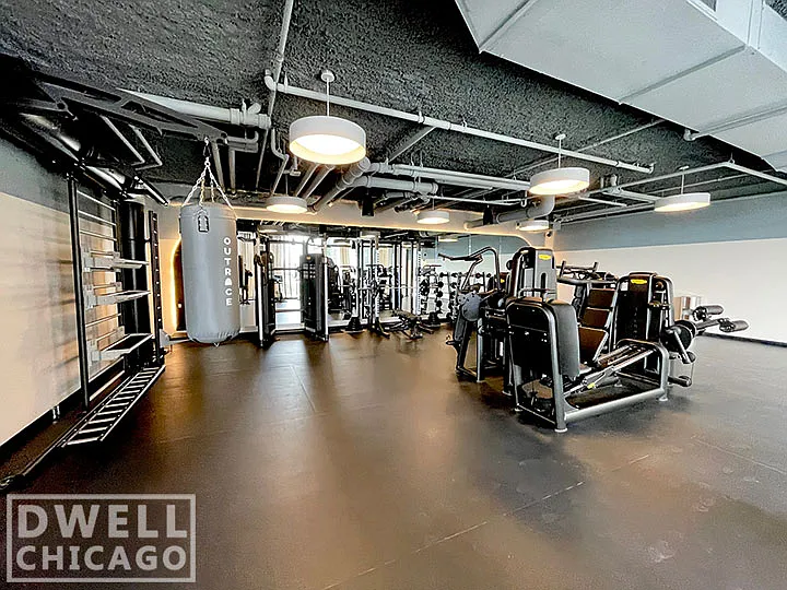 1 bed, 1.0 bath, 767 sqft, $2,944 — Photo 3
