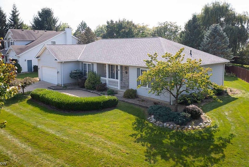 1st image of 1075 Dover Dr