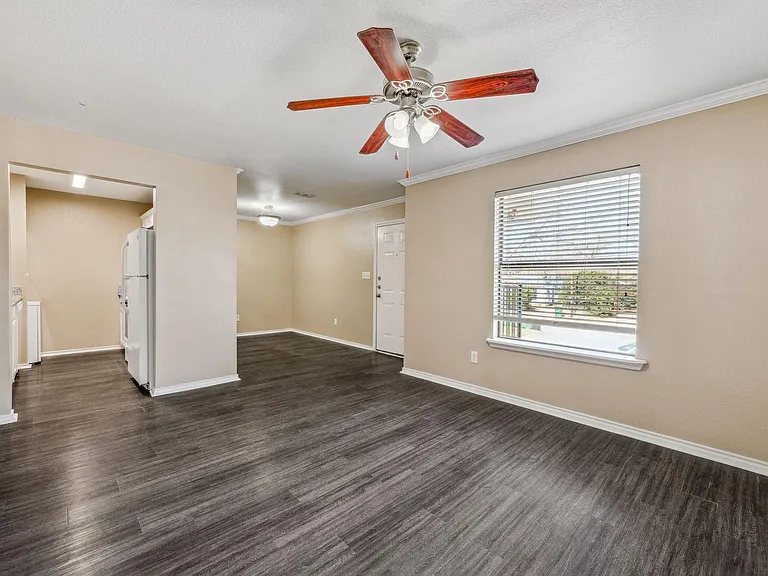 872 W Vanderbilt St #2102 — Photo 13