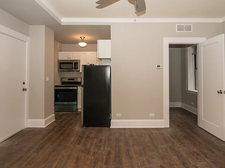 817 W Lakeside Pl #802 — Photo 10