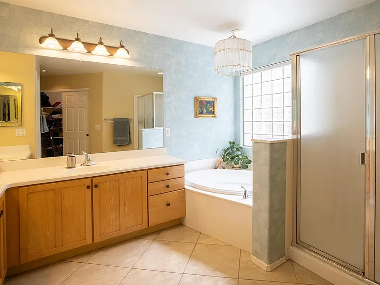 1323 N Golden Palomino Pl — Photo 11
