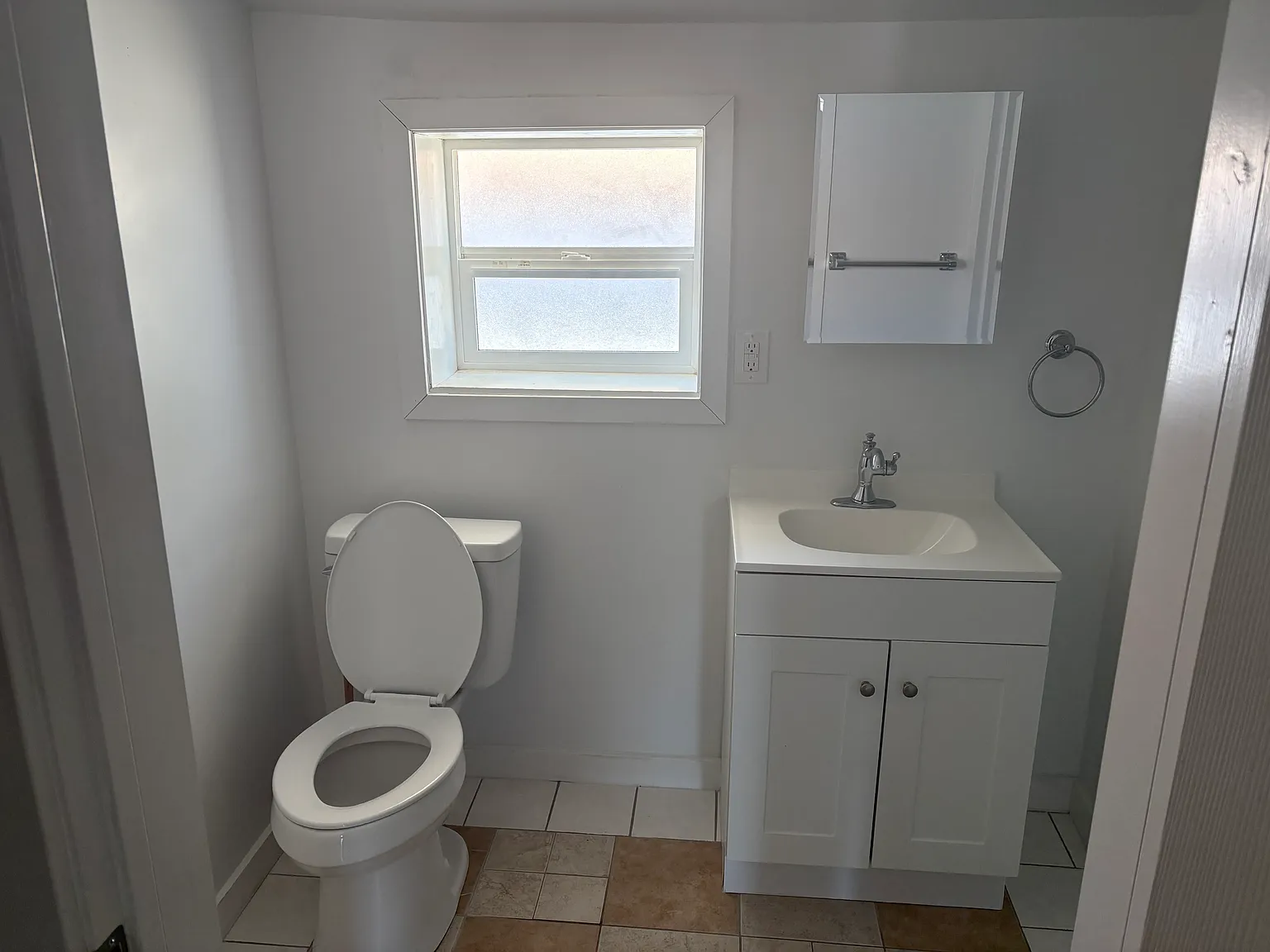 1 bed, $900 — Photo 2