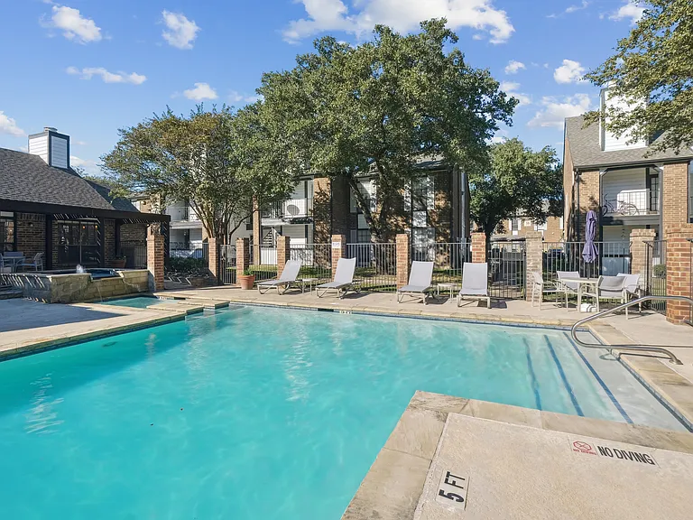 The Arbors of Euless Apartments — Photo 31