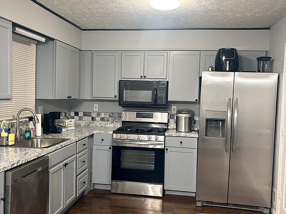 5th image of 780 Joseph Club Dr SW