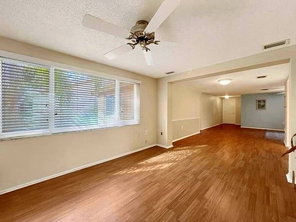 4th image of 8313 Mill Creek Ln