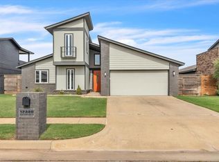 17320 Sparrow Hawk Ln, Edmond, OK 73012