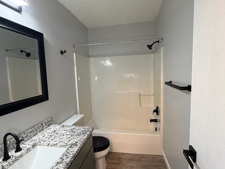 Other view of bathroom