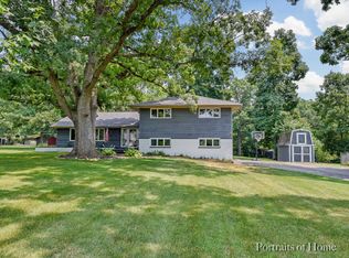 13 Hickory Ln, Oswego, IL 60543
