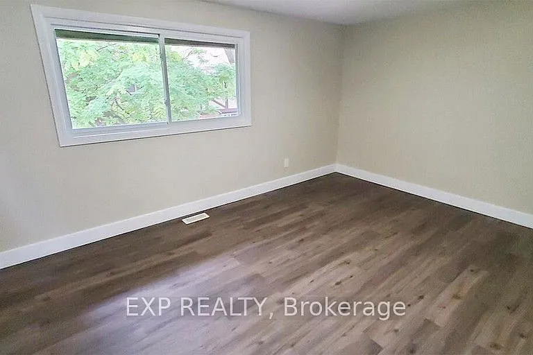 33 Berkley Dr #24 — Photo 8