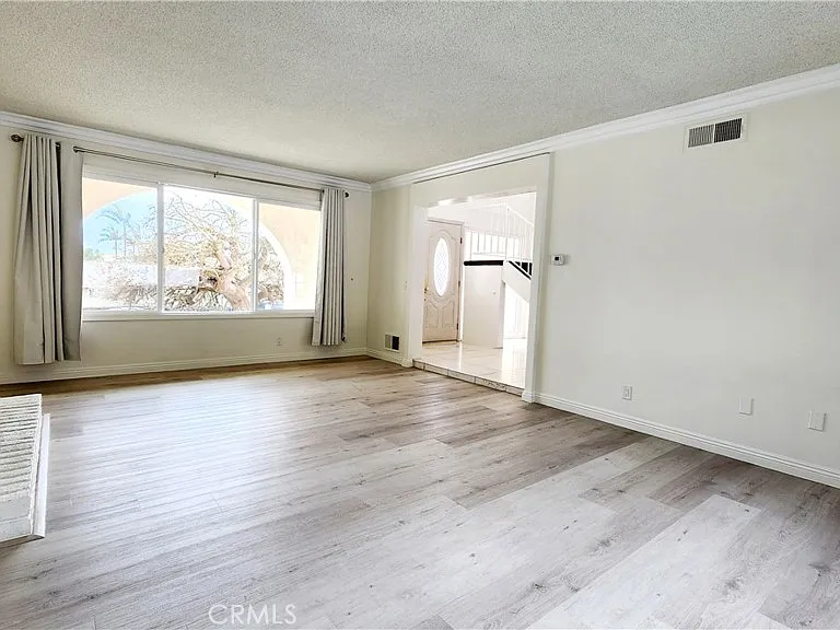 6327 Sattes Dr — Photo 4