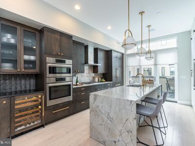 422 Fairmount Ave, Philadelphia, PA, 19123