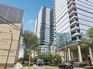 860 W Blackhawk St Unit 1107, Chicago, IL 60642