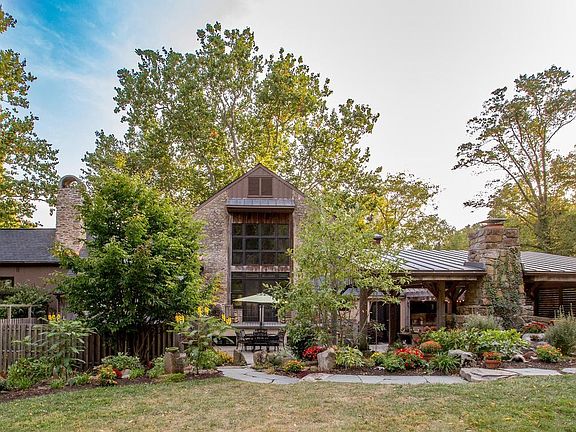 3rd image of 2855 Ash Mill Rd