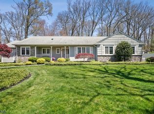 6 Ross Rd, Livingston, NJ 07039