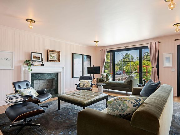 4th image of 3018 Ventura Dr