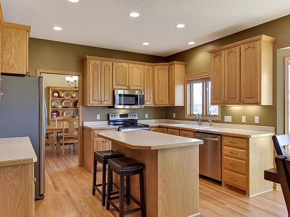 5th image of 3828 Wehle Pl