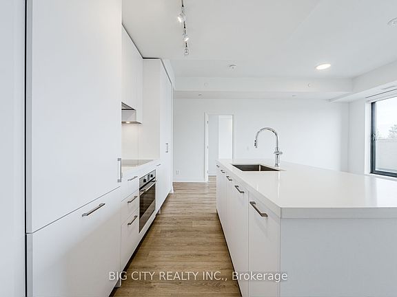 3rd image of 36 Brentcliffe Rd #209