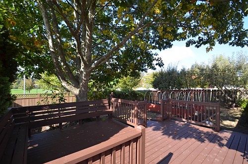 3rd image of 1315 SE 64th Ct