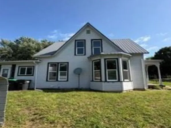 301 Maple St, Bonaparte, IA 52620