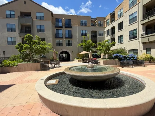 1001 Laurel St, San Carlos, CA 94070