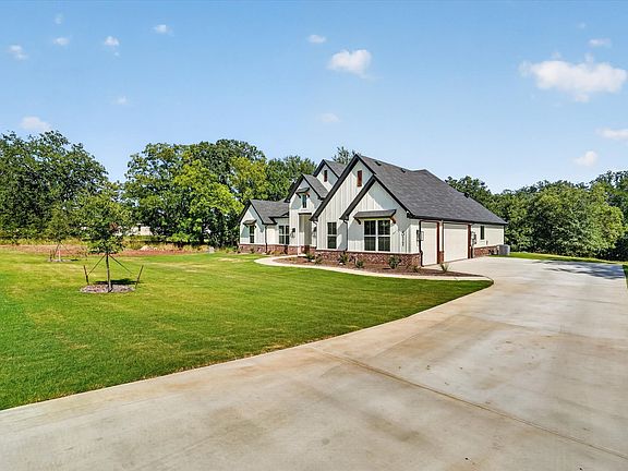 5th image of 511 Pernell Ct