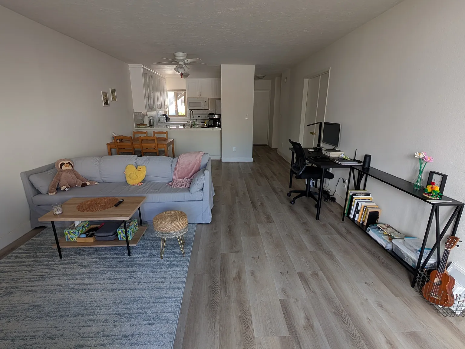 2 bed, 863 sqft, $2,589 — Photo 2