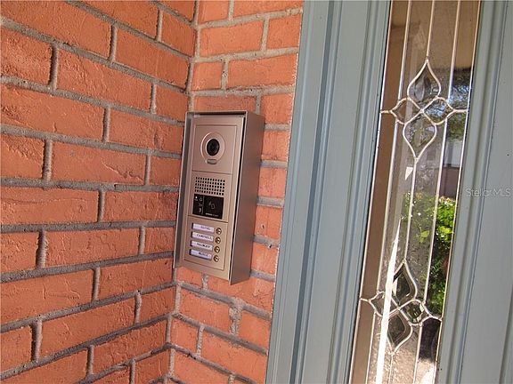 3rd image of 100 E Oak Terrace Dr APT F3