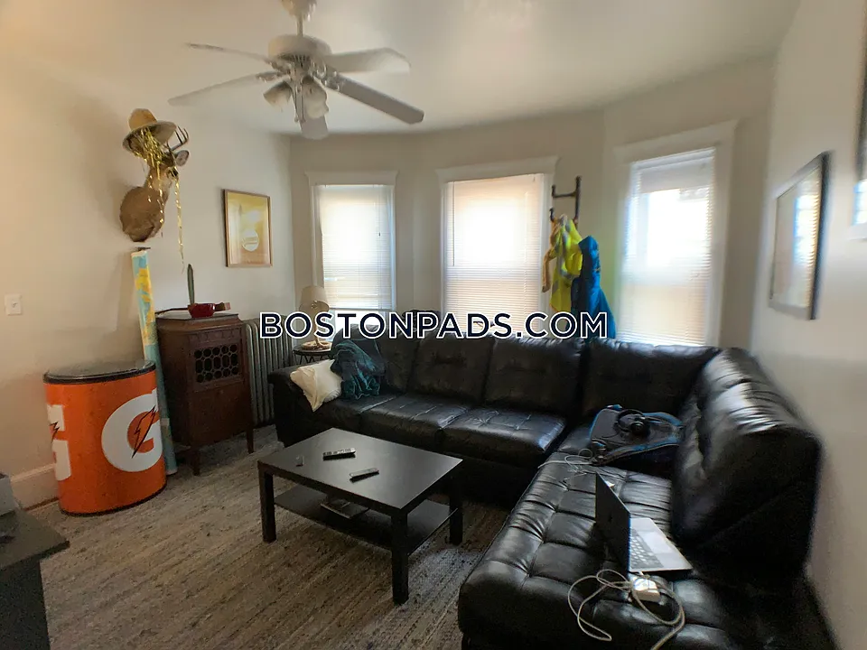 100 W Quincy St