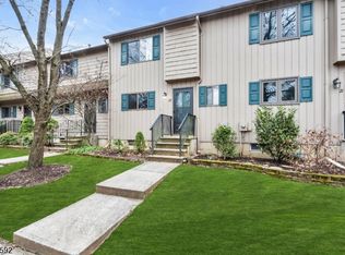 22 Indian Spring Ln, High Bridge, NJ 08829