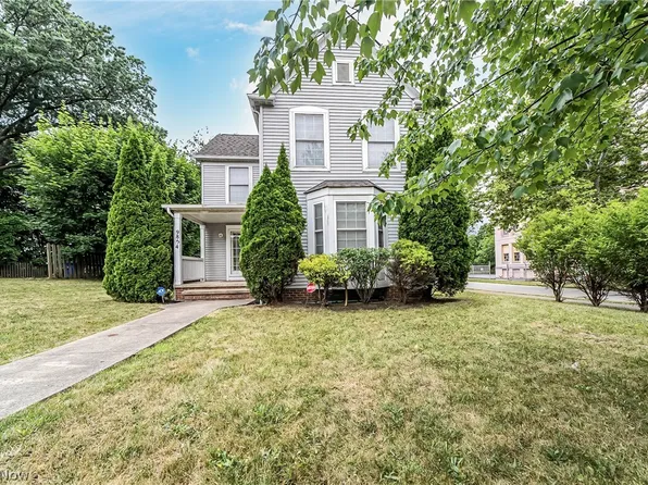 9854 Kingsbury Blvd, Cleveland, OH 44104