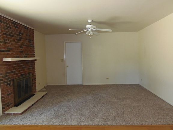 5th image of 305 Westbury Ct