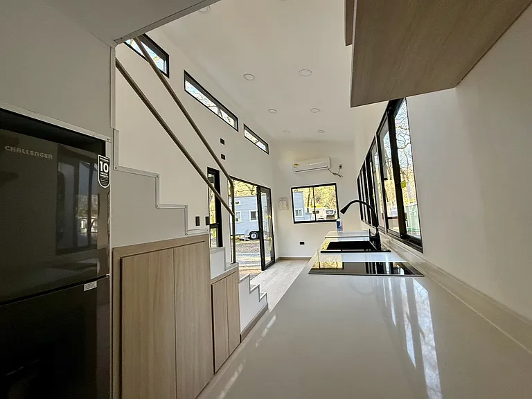 27 Varda St — Photo 5