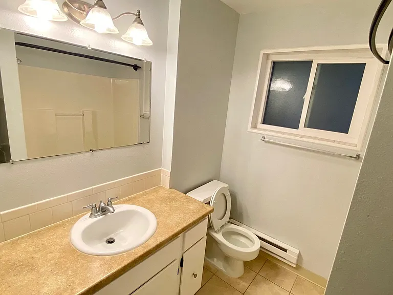 114 Beacon Hill Dr — Photo 22