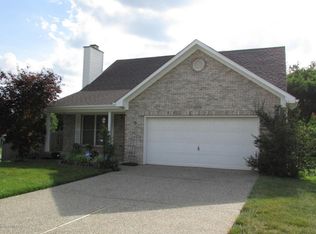 11715 Oak Bay Dr, Louisville, KY