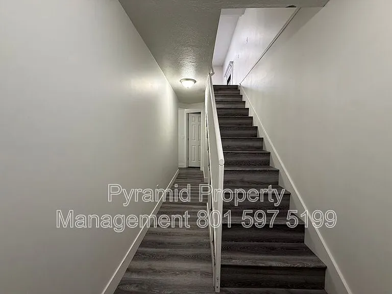 3178 S 945 E #B — Photo 21