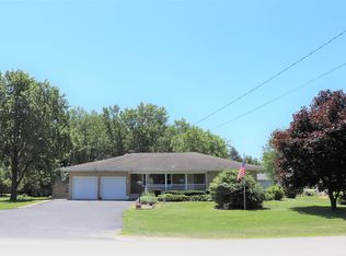 483 W Kennedy Rd, Braidwood, IL 60408