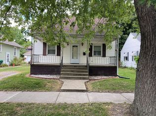 3012 Pine Ave, Mattoon, IL 61938