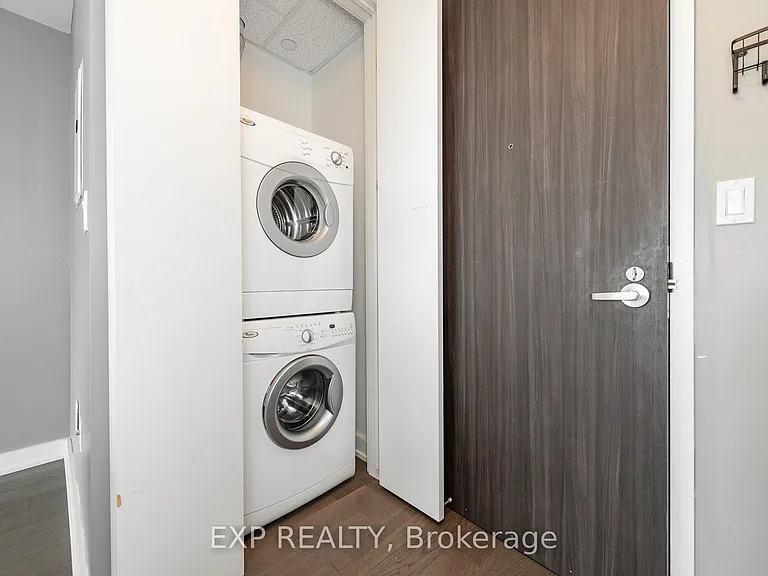 111 Champagne Ave S #1505 — Photo 26
