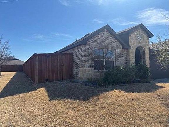 2nd image of 3958 Bellingham Ln