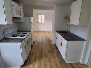 132 Portland Ave #2, Redding, CT 06896