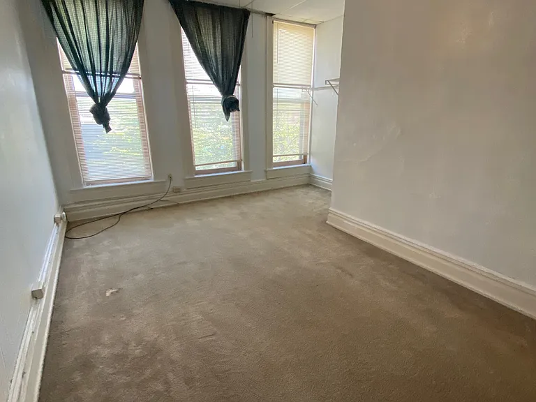 12 W Winter St #3 — Photo 11