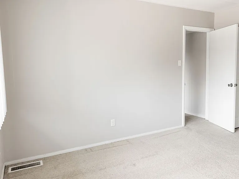 Townway Place Apartments — Photo 44