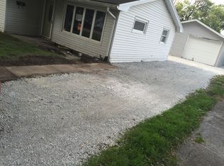 52 Jordan Dr, Bourbonnais, IL 60914