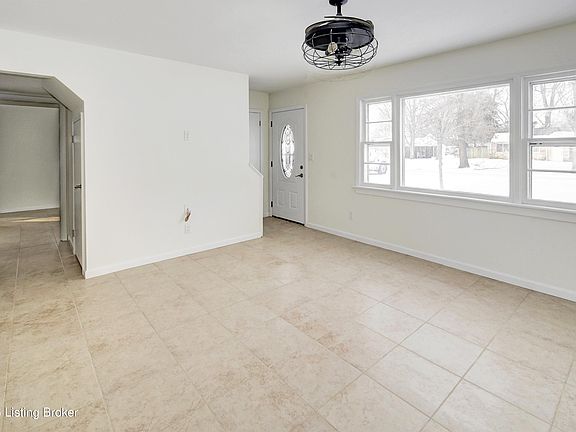 4th image of 13501 Horncastle Way